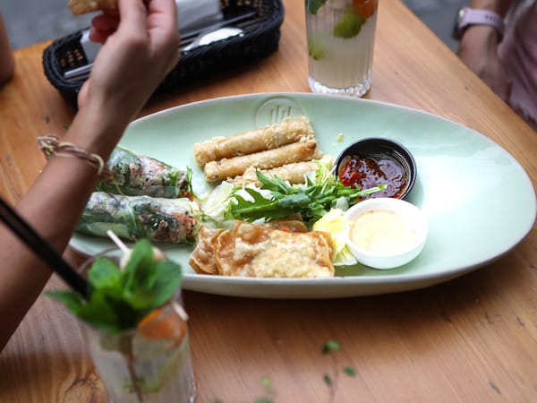 Sommerrollen und Frühlingsrollen mit Dips